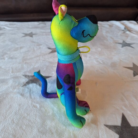 Toy Factory Scooby Doo 9” Rainbow Tie Dye Colorful Stuffed Plush Dog Toy Factory - Picture 9 of 13